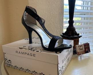 New shoes between 9-10 . There are still some left