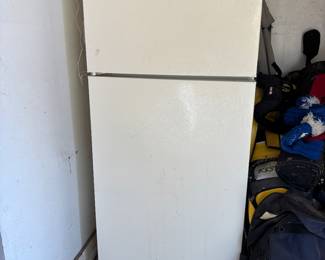 Frig/ Freezer