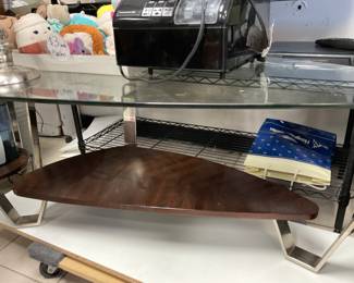 Glass top Coffee table with a matching glass top end table.