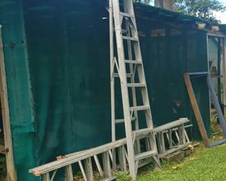 3 ladders! Good condition!