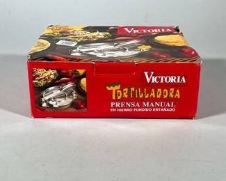Tortilla Press | Heavy metal press by Victoria. - h. 4 x w. 8 x l. 10 in (Box)