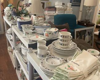 Amapola and Villeroy and Bosch dishes