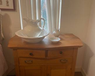 ceramic pitcher and basin set