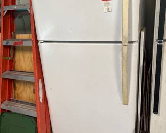 Kenmore refrigerator $250