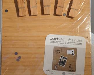 Magnetic bulletin board