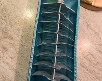 Vintage ice dispenser