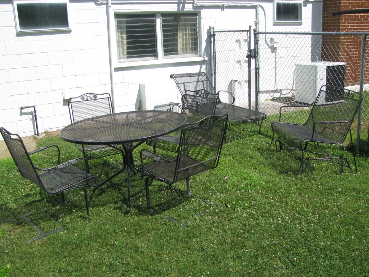 Table/4 chairs, lounge chair, love seat or settee