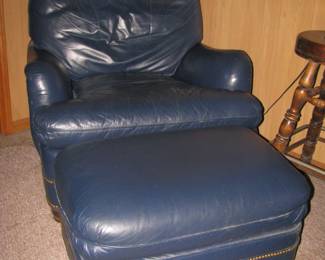 Leather chair/ottoman