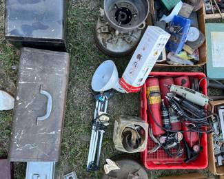 Stuff, stuff and more tools and handyman paradise.
