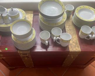 Royal Doulton dinnerware set