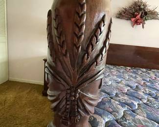 Ethan Allen Four Post Rice bed (rice carving at lower part of post)