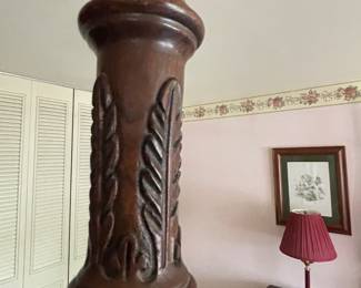 Ethan Allen Four Post Rice bed (carving at upper part of post)