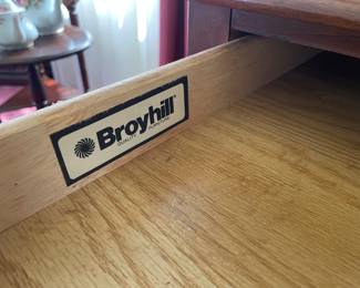 Queen Anne table by Broyhill