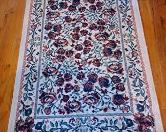 3 area rugs, 3 x 5