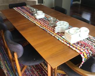 Dining table + chairs