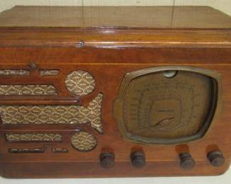 1940's Truetone Radio