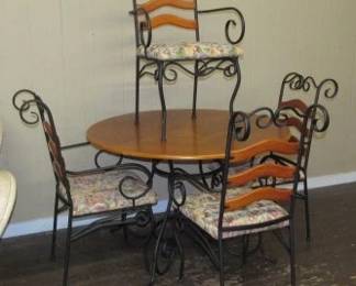 Table & Chairs