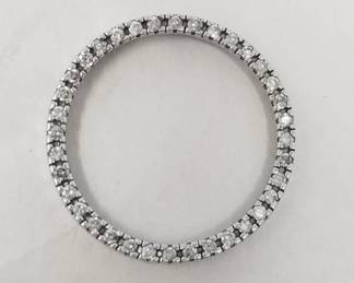 14k white gold and diamond circle pendant