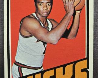 1972-73 Topps #25 Oscar Robertson Basketball card