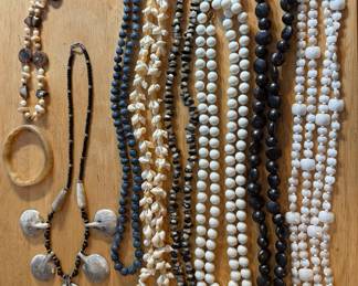 There’s SO much beautiful jewelry!!