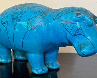 MMA TURQUOISE POTTERY HIPPO