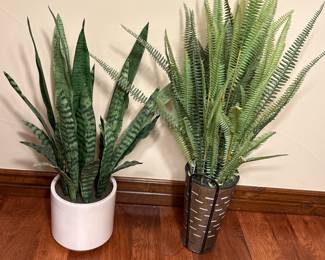 Lifelike Greenery: Realistic Faux Plants in Stylish Pots
