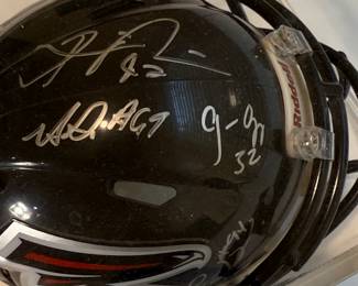 Description:
Enjoy this miniature helmet signed by Atlanta Falcons player Dalton Reisner. The helmet is encased in a plexiglass display case. 
