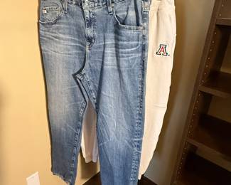 This is a collection of high end designer jeans, cropped 7/8 styles. Sizes 32 and 31 or 10. Also included is a pair of Lululemon Scuba sweatpants. 