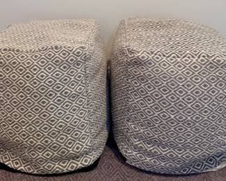 (2) Ottomans