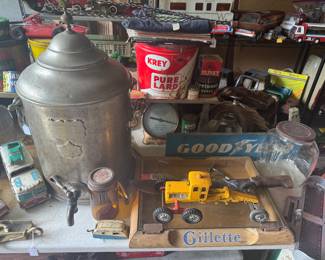 Silver train car tea dispenser