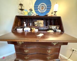 Serpentine Front Secretary Desk with Hutch – Claw Feet & Brass Hardware