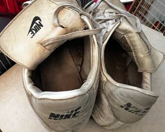 Nike vintage baseball shoes