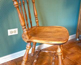 Solid Wood Spindle Back Chair – Rustic Farmhouse Dining Furniture