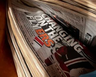 Vintage newspapers Chicago Tribune, Sun Times, New York Post, and magazines Sports Illustration etc Face OFF, Diamond view, Calendars, Baseball'88/89,