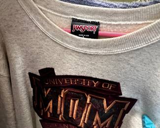 Jansport University of MOM