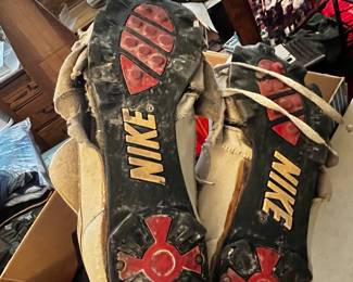 Nike vintage baseball shoes