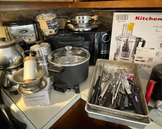 Comprehensive Kitchen Appliance & Cookware Collection – Food Processor, Coffee Maker, Rice Cooker, Bakeware & More