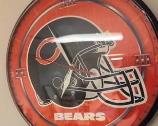 Chicago Bears Wall Clock – NFL Football Helmet Design – WinCraft Sports Fan Decor