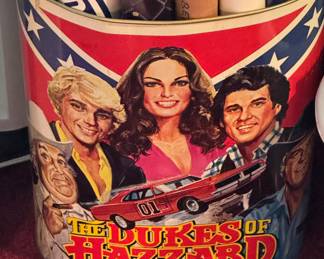 1981 Dukes of Hazzard Metal Wastebasket – Bo, Luke, Daisy & General Lee