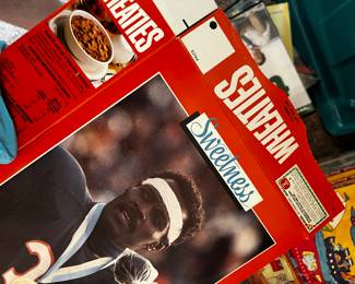 Walter Payton 'Sweetness' vintage cereal cover