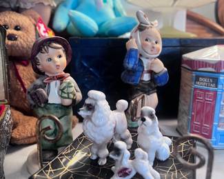 Ceramic figurines