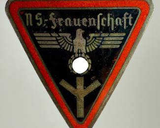 WWII German NS-Frauenschaft Badge - District Level (Kreis) - RZM M1/54