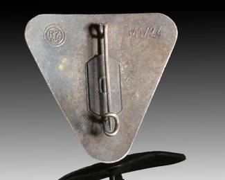 German Third Reich NS-Frauenschaft Leader's Badge - RZM M1/24 Overhoff - WWII Women's League