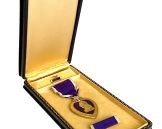 WWII Era United States Purple Heart Medal in Original Case with Ribbon Bar & Lapel Pin - Un-named