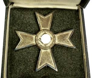 Cased German WWII War Merit Cross 1st Class without Swords by Souval (L/58)