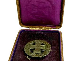 WWI German Cased & Engraved Patriotic Badge - Lazarett Lauenförde 1915 - B.H. Mayer
