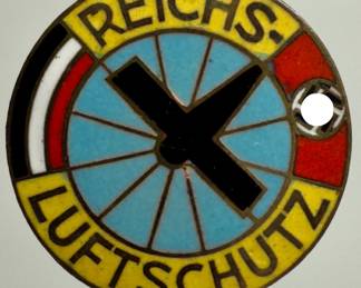 WWII German Third Reich Reichsluftschutzbund (RLB) Enamel Membership Badge