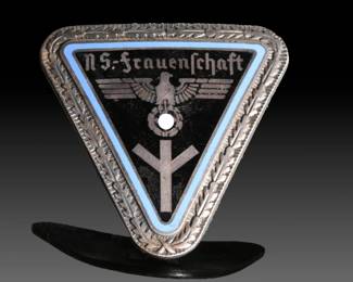 German Third Reich NS-Frauenschaft Leader's Badge - RZM M1/24 Overhoff - WWII Women's League