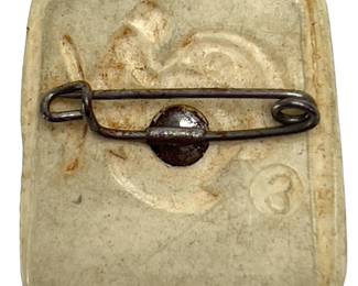 German Third Reich WHW "Mother and Child" Plastic Tinnie