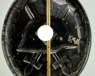 German WWII Wound Badge in Black - Maker Marked "26"